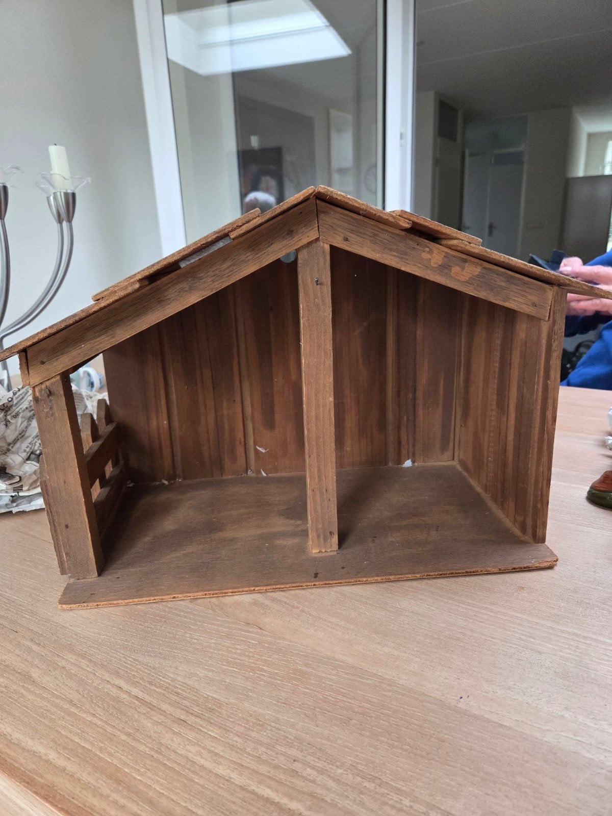 Houten Kerststal met Gipsen Beeldjes - Compleet Tafereel, Ophalen, Gebruikt, Beeld(je)