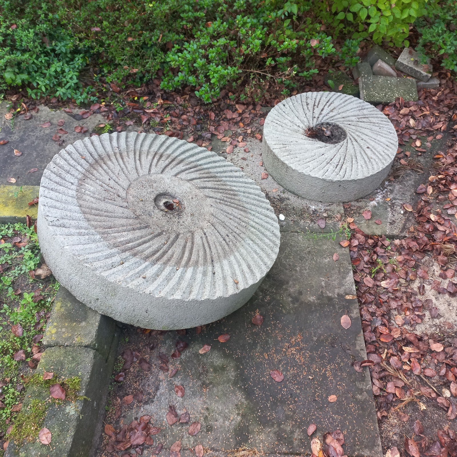 molensteen , sierornament, Ophalen