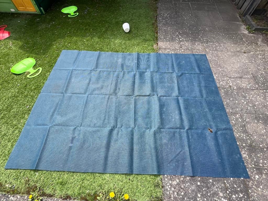 Blauw tenttapijt gaatjes camping 245x180 247x348 tapijt, Ophalen of Verzenden, Zo goed als nieuw