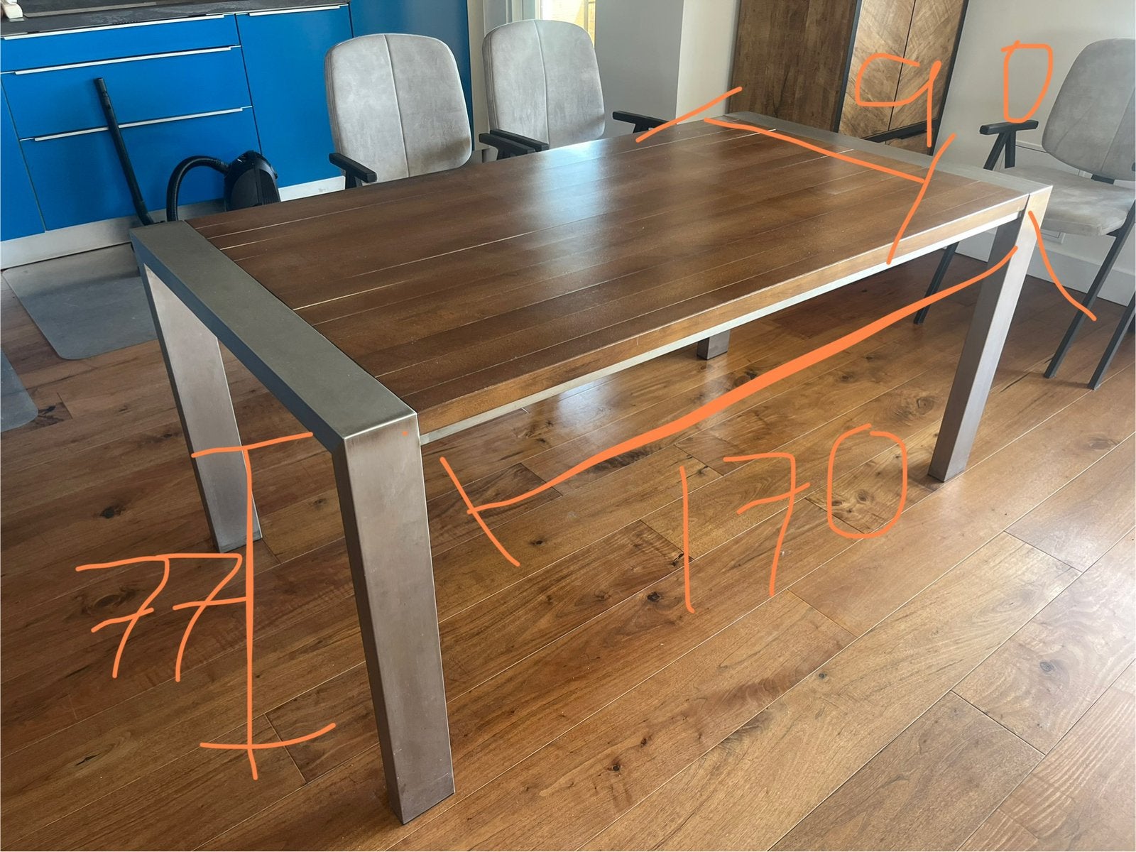 Stevige Hout en Aluminium Eettafel - goede conditie, Huis en Inrichting, Tafels | Eettafels, Ophalen, Gebruikt, 50 tot 100 cm