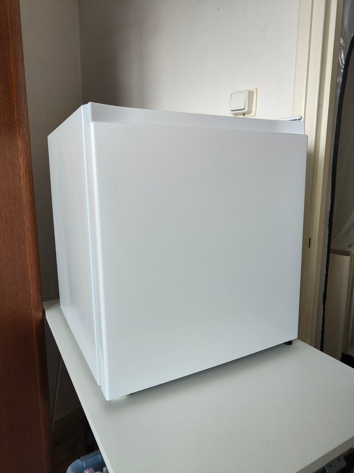 Kleine koelkast Everglades, Ophalen, Minder dan 85 cm, 45 tot 60 cm, Met vriesvak