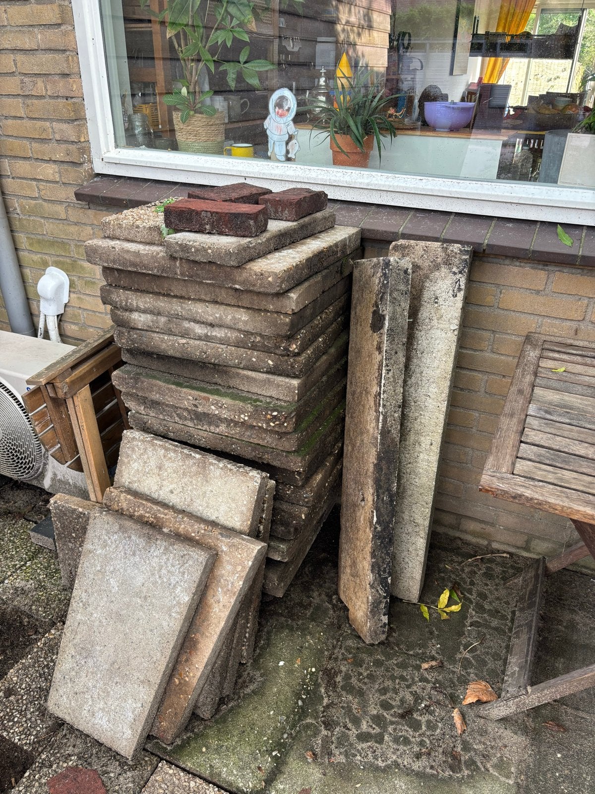 Gratis af te halen: Tuintegels diverse maten, Ophalen, Gebruikt, Minder dan 5 m², Vloertegels