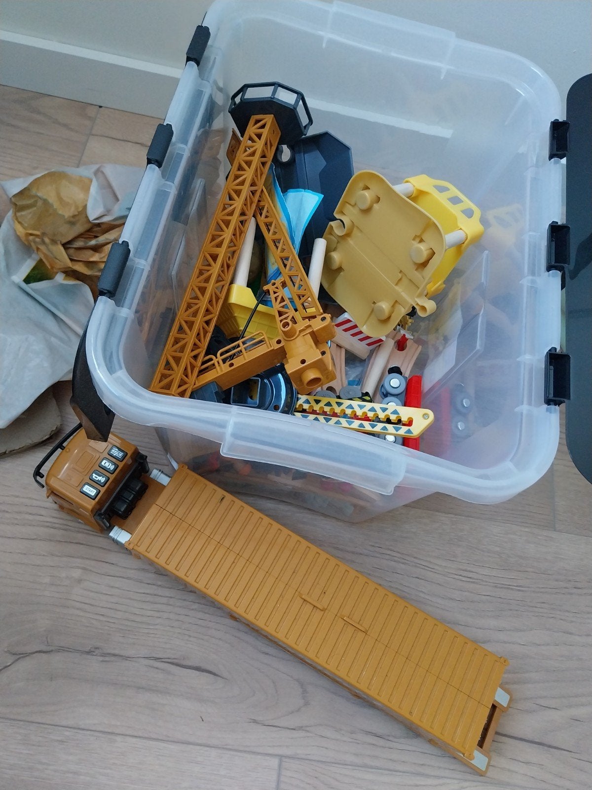 Houten treinbaan inclusief accessoires, Overige merken, Racebaan, Zelf te bouwen, Ophalen of Verzenden