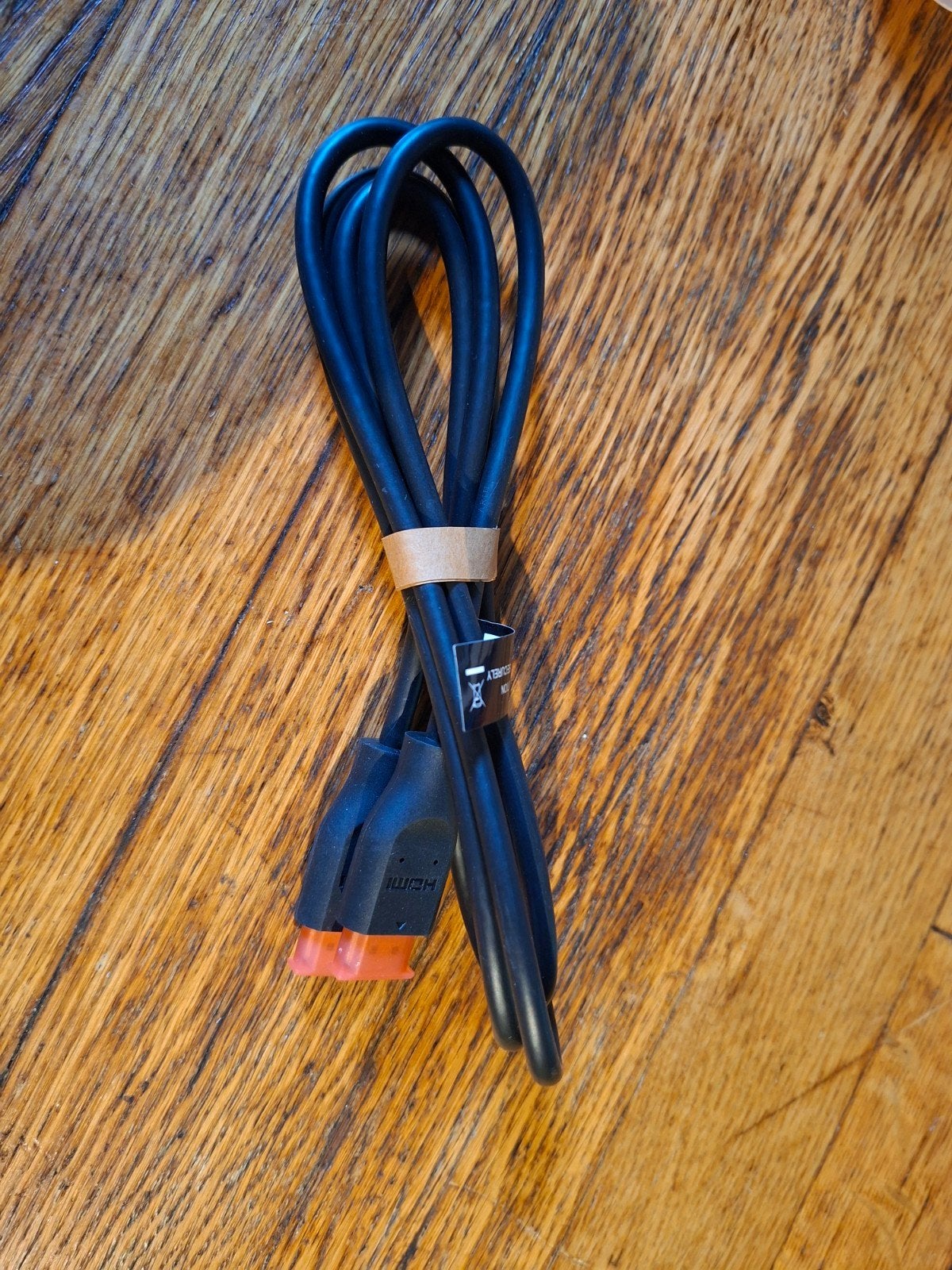 Nieuwe HDMI-kabel - Ongebruikt en in perfecte staat, Audio, Tv en Foto, Audiokabels en Televisiekabels, Ophalen of Verzenden, Nieuw