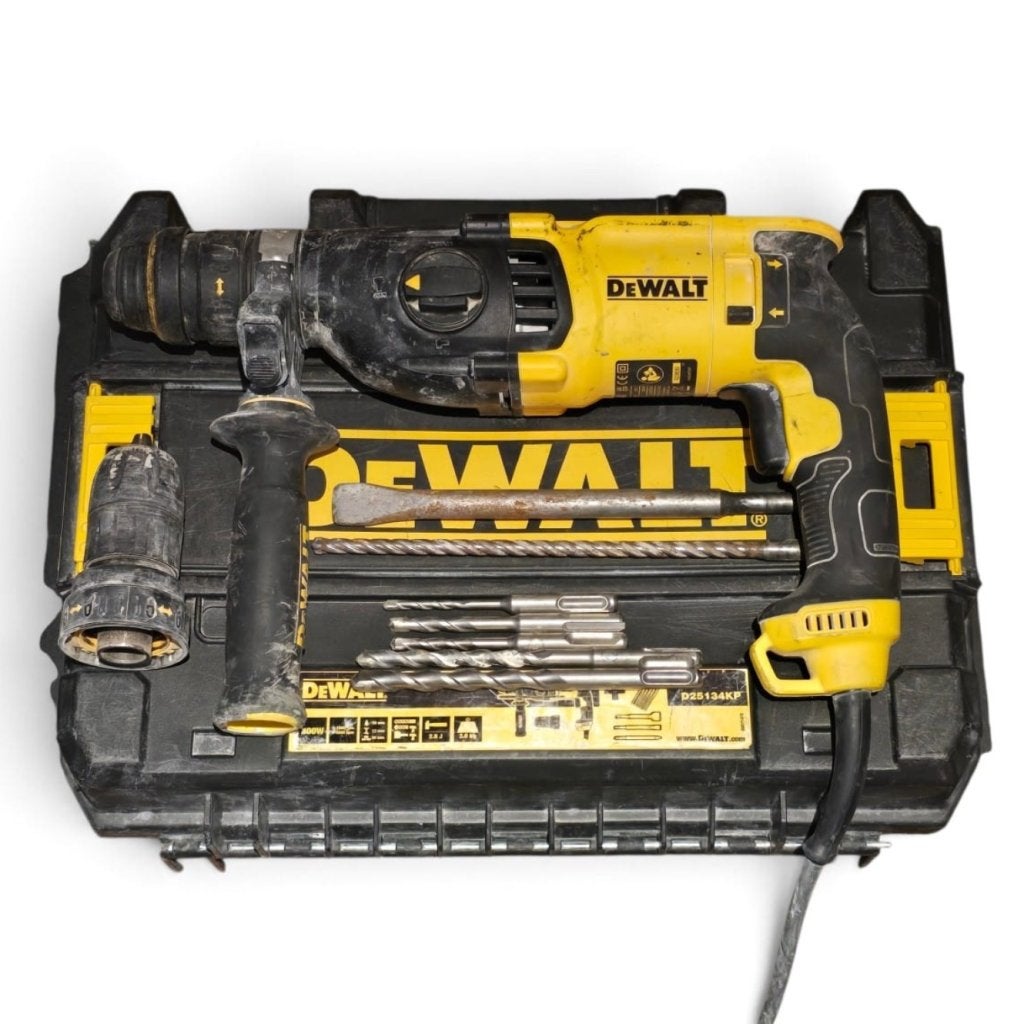DeWalt D25134 CombiHamer 800W | Nette Staat, Dewalt, Gebruikt, Support@dewalt.com, 701 E. Joppa Road
Towson, MD 21286
USA