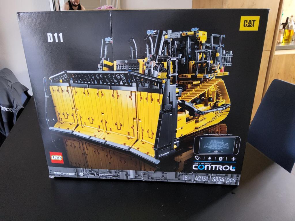 LEGO Technic 42131 Cat D11 Bulldozer NIEUW EN GESEALED