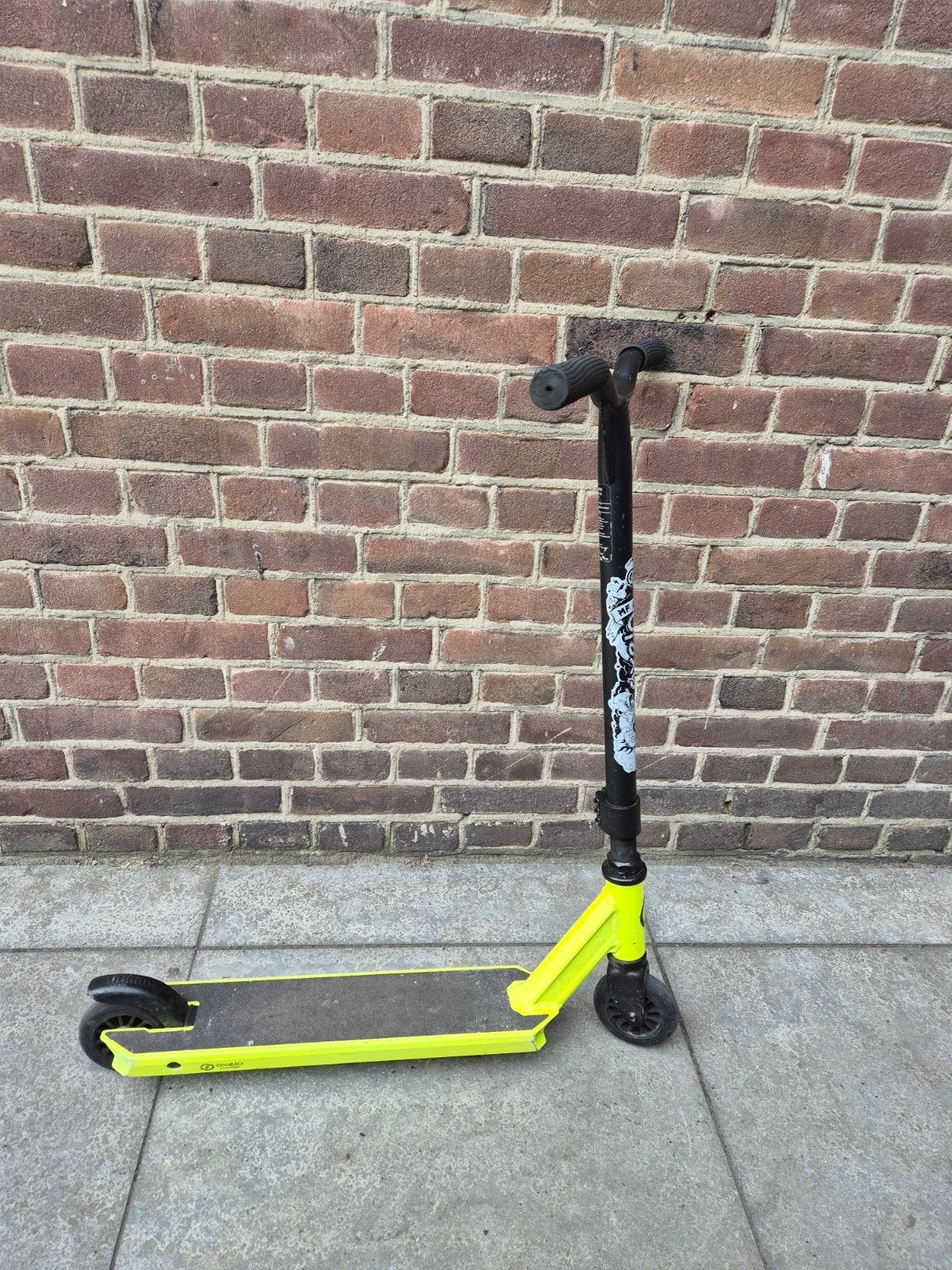 Stuntstep Oxelo MF1.8 - Neon Geel/Zwart, Ophalen, Gebruikt, Gewone step, Oxelo