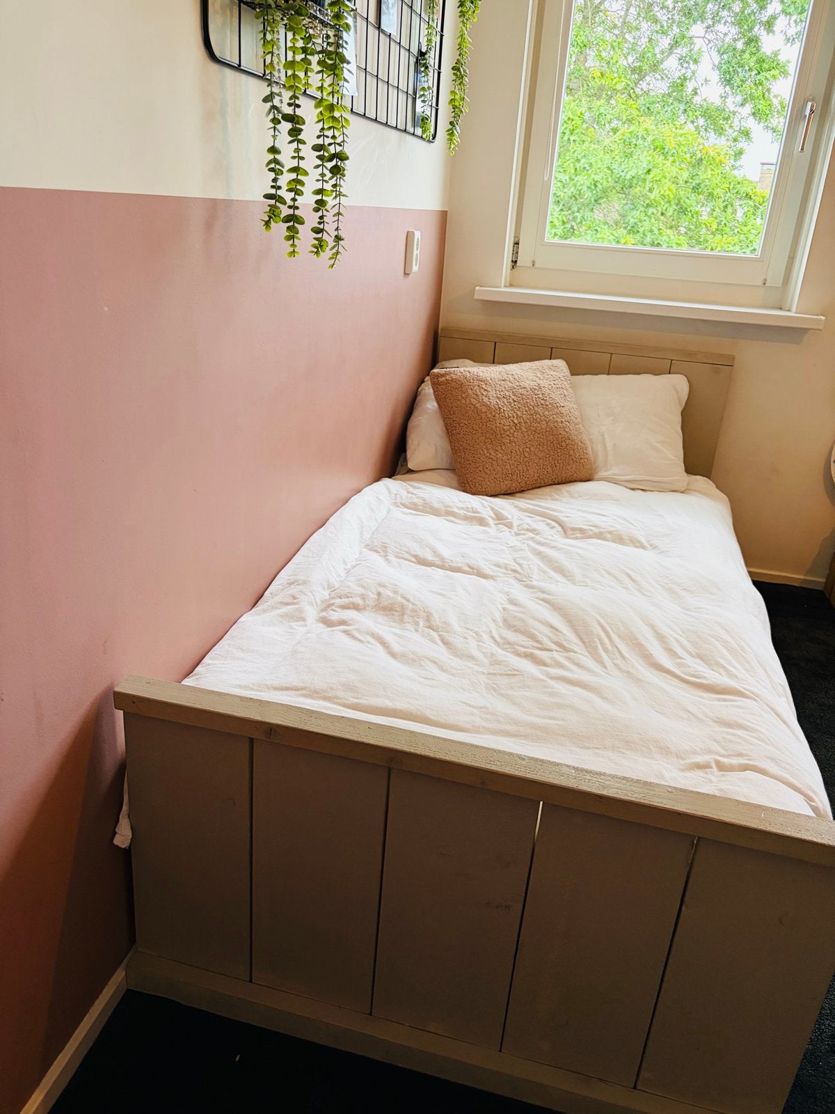 Eenpersoons (steiger)hout bed met lattenbodem & matras!, Huis en Inrichting, Slaapkamer | Bedden, Ophalen, 90 cm, Zo goed als nieuw