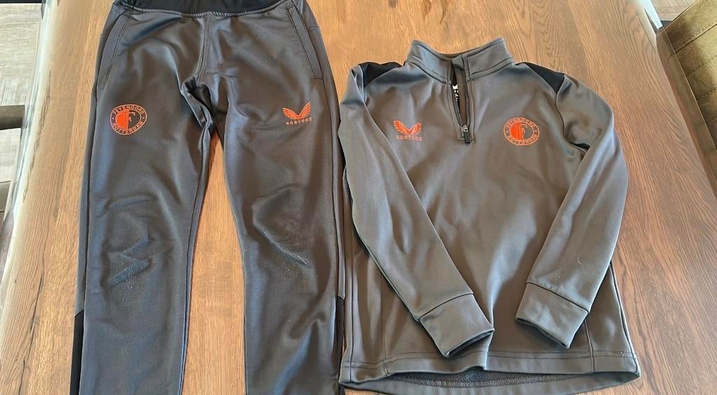 Castore trainingspak maat 134cm, Kinderen en Baby's, Kinderkleding | Maat 134, Ophalen, Gebruikt, Jongen of Meisje