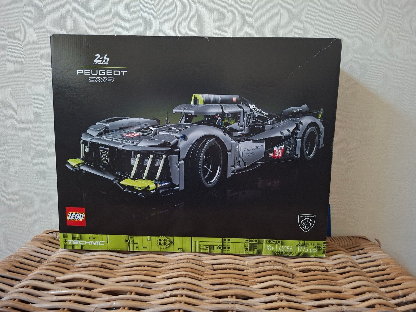 Lego technic 42156 Peugeot 9x8 Le Mans Hypercar., Ophalen of Verzenden, Nieuw