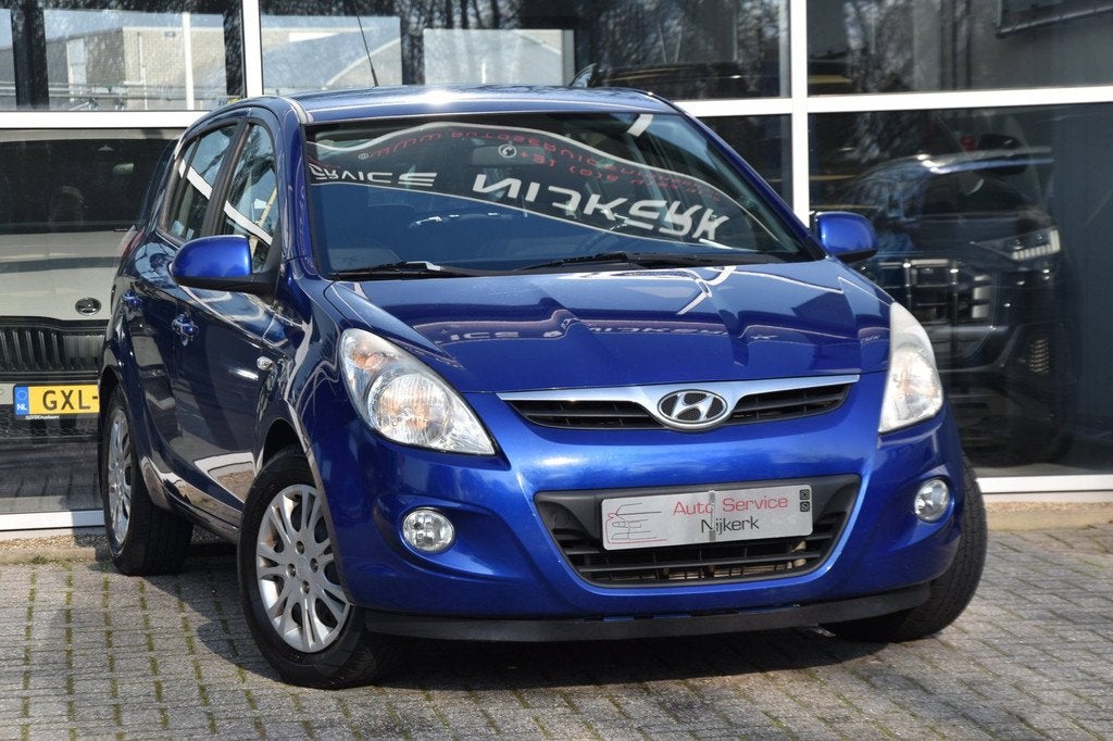 Hyundai I20 1.2i DynamicVersion Airco Elek. Ramen Trekhaak 1, Auto's, Hyundai, Bedrijf, Te koop, i20, ABS, Airbags, Airconditioning
