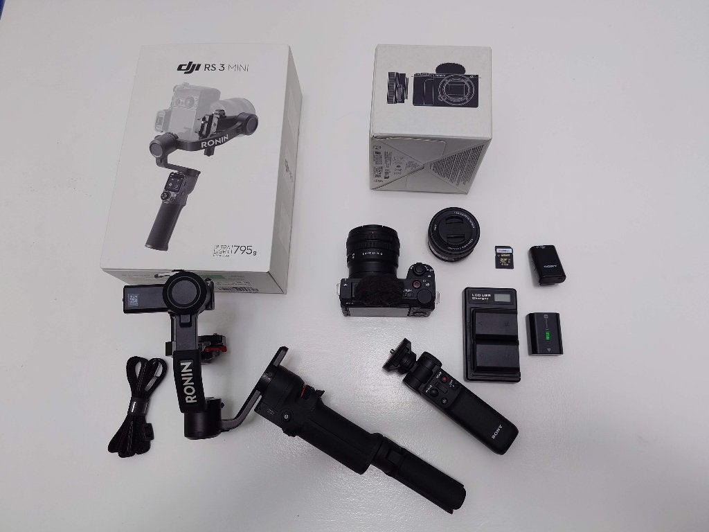 Sony ZV-E10 II Ultimate Vlogging Set | 10-20mm G-lens+meer!, Ophalen of Verzenden, Zo goed als nieuw, Sony, Geheugenkaart