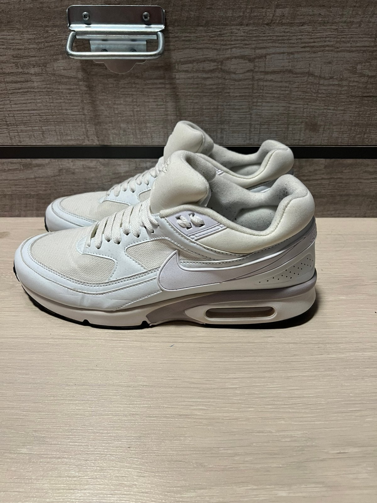 Air max classic, Verzenden, Wit, Sneakers of Gympen, Zo goed als nieuw