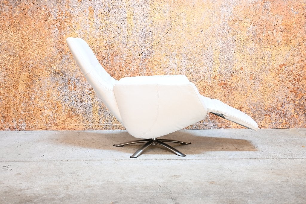 ZGANieuw witte leren Gealux design relaxfauteuil electrisch, Ophalen of Verzenden, Zo goed als nieuw, Gealux, 75 tot 100 cm