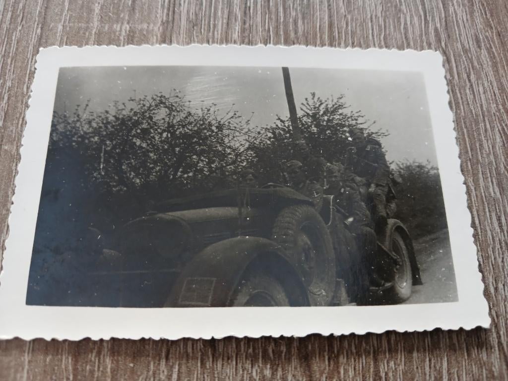 Horch stafauto, Verzamelen, Militaria | Tweede Wereldoorlog, Ophalen of Verzenden, Landmacht, Duitsland, Foto of Poster