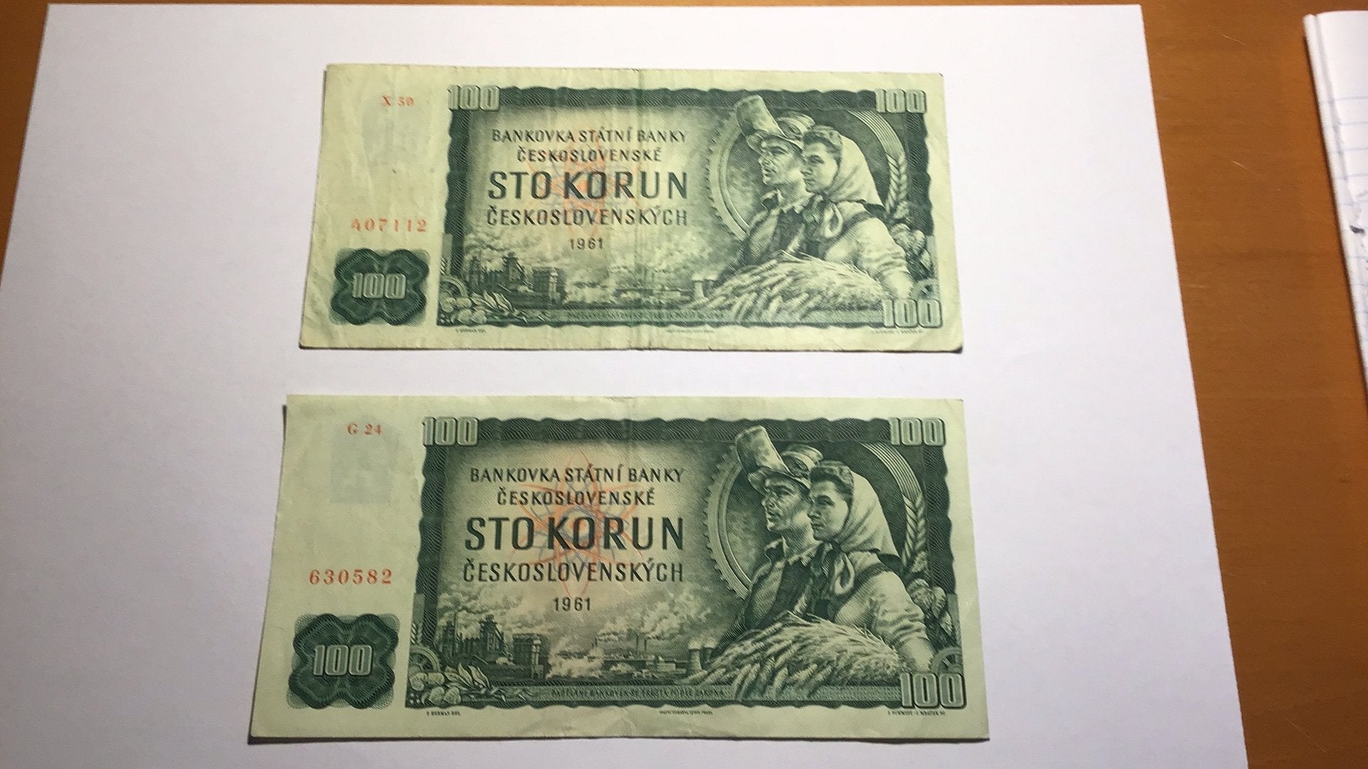 Bankbiljet 100 korun Tsjechoslowakije 2 stuks, Ophalen of Verzenden, Overige landen, Los biljet