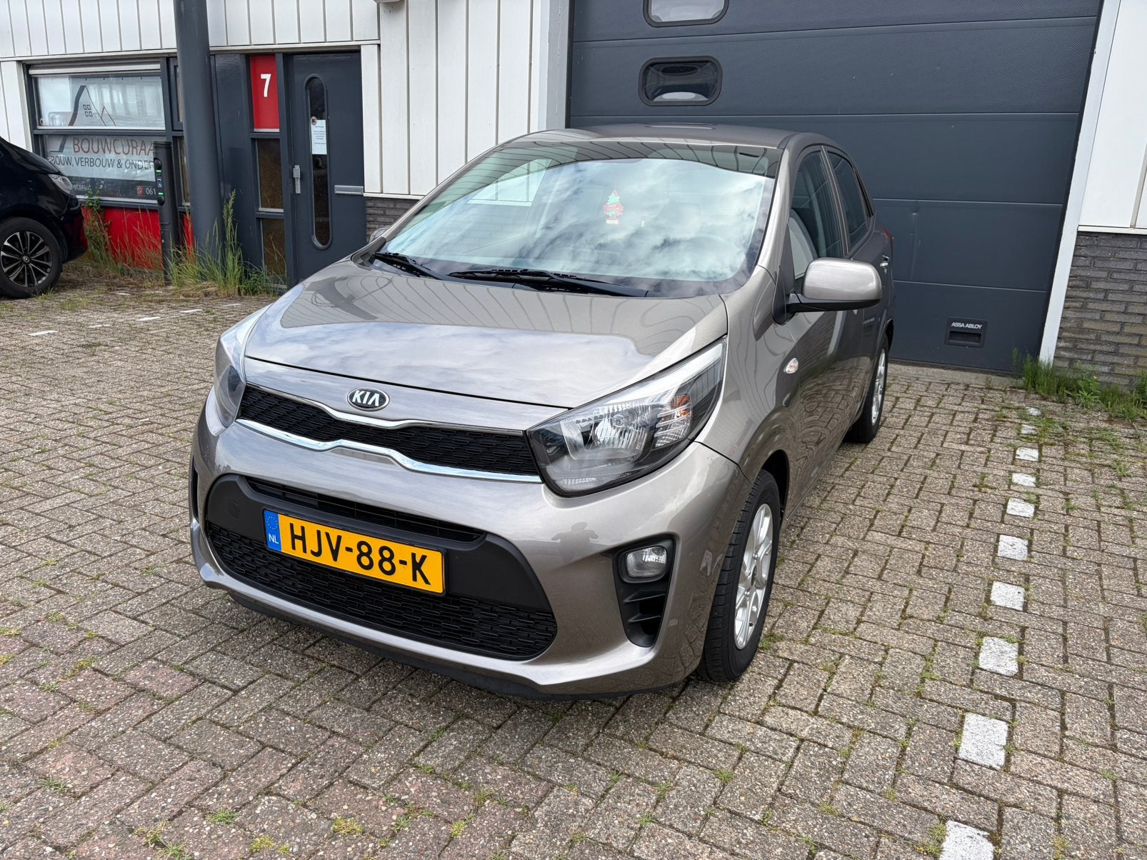 Kia Picanto 1.0 DynamicLine 2019 Grijs | Airco | Carplay |, Voorwielaandrijving, Stof, Zwart, Bluetooth