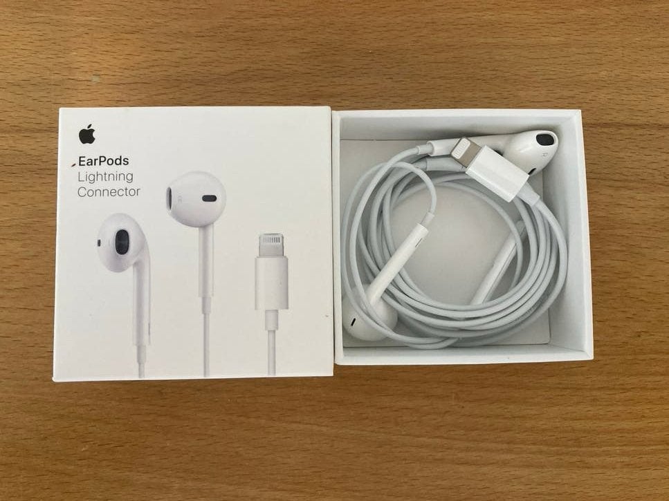 Apple EarPods met Lightning Connector - Nieuw in doos, In-ear, Nieuw, Ophalen of Verzenden, Wit