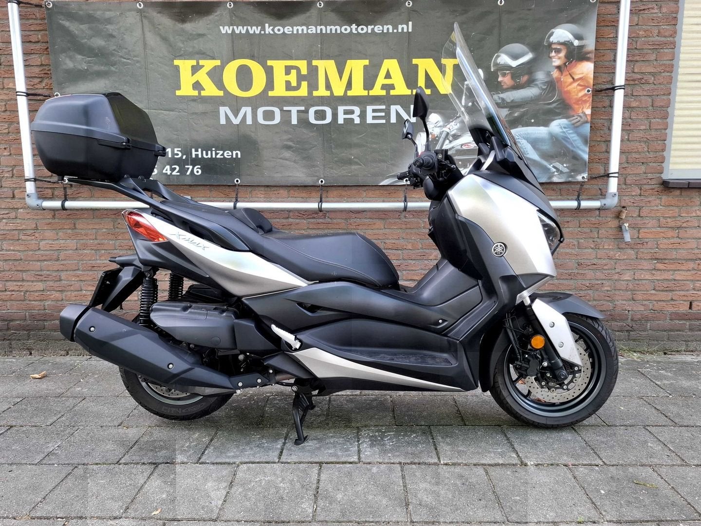 YAMAHA X MAX 400 ABS (bj 2020) 7830 KM Xmax  topstaat, Motoren, Scooter, 395 cc, Bedrijf, Onbekend