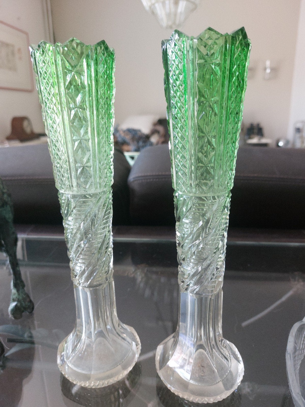 smaragdgroene kristallen vazen, Ophalen