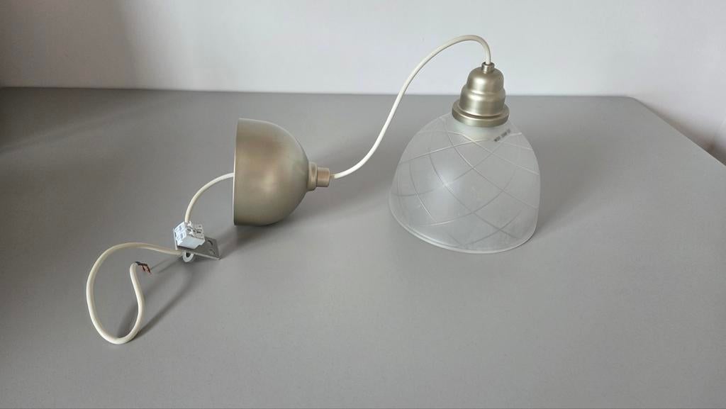 Glazen hanglamp (matglas) E27 fitting, Huis en Inrichting, Lampen | Hanglampen, Zo goed als nieuw, Minder dan 50 cm, Glas, Metaal