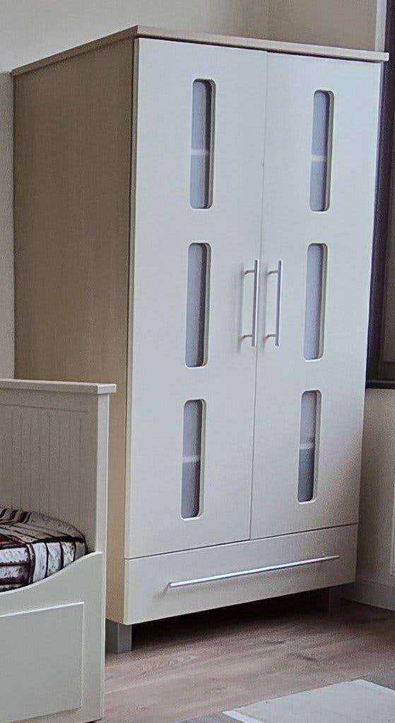 White 2-Door Wardrobe with Drawer & Shelves – Modern Design, Met deur(en), White wardrobe with 2 doors, drawer, shelves, and hanging space