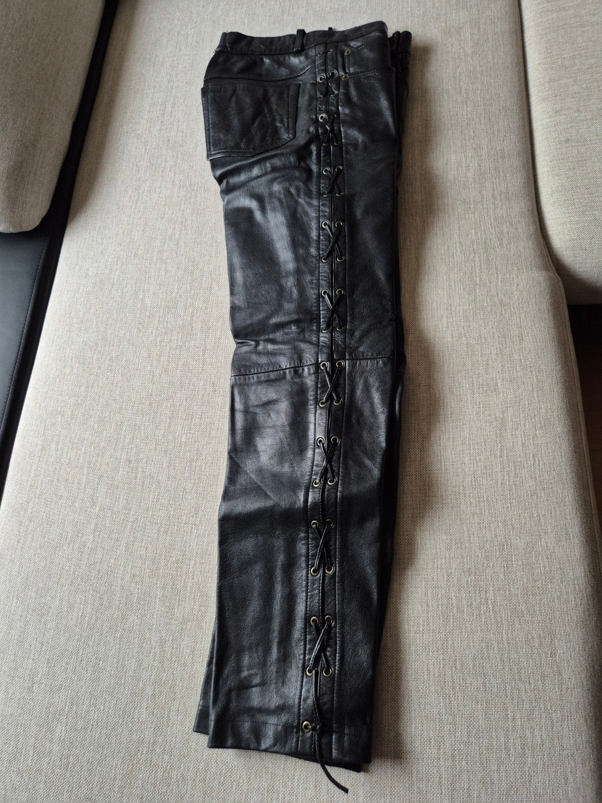 Leren broek met vetersluiting, Onbekend, Zwart, Overige maten, Ophalen of Verzenden