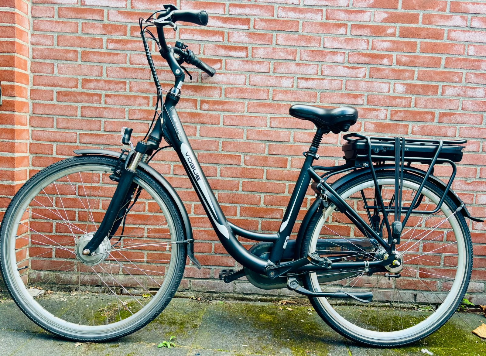 Vogue Basic elektrische damesfiets, 51 tot 55 cm, Ophalen, Zo goed als nieuw, Overige merken