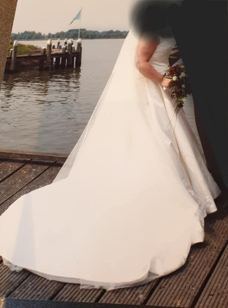 trouwjurk plussize merk Demetrios, Ophalen of Verzenden, Zo goed als nieuw, Wit, Trouwjurk