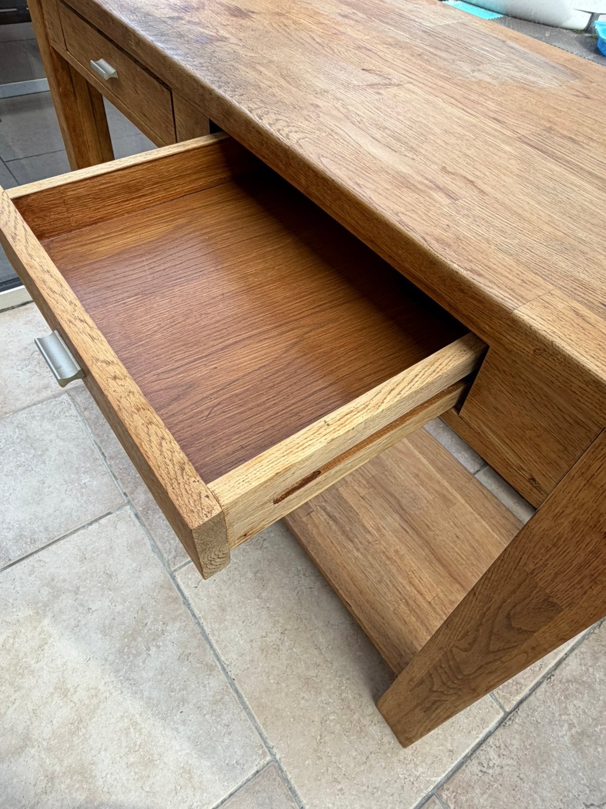 Massief eiken sidetable / haltafel met 2 lades, Huis en Inrichting, Ophalen, 100 tot 150 cm, Eikenhout, Zo goed als nieuw