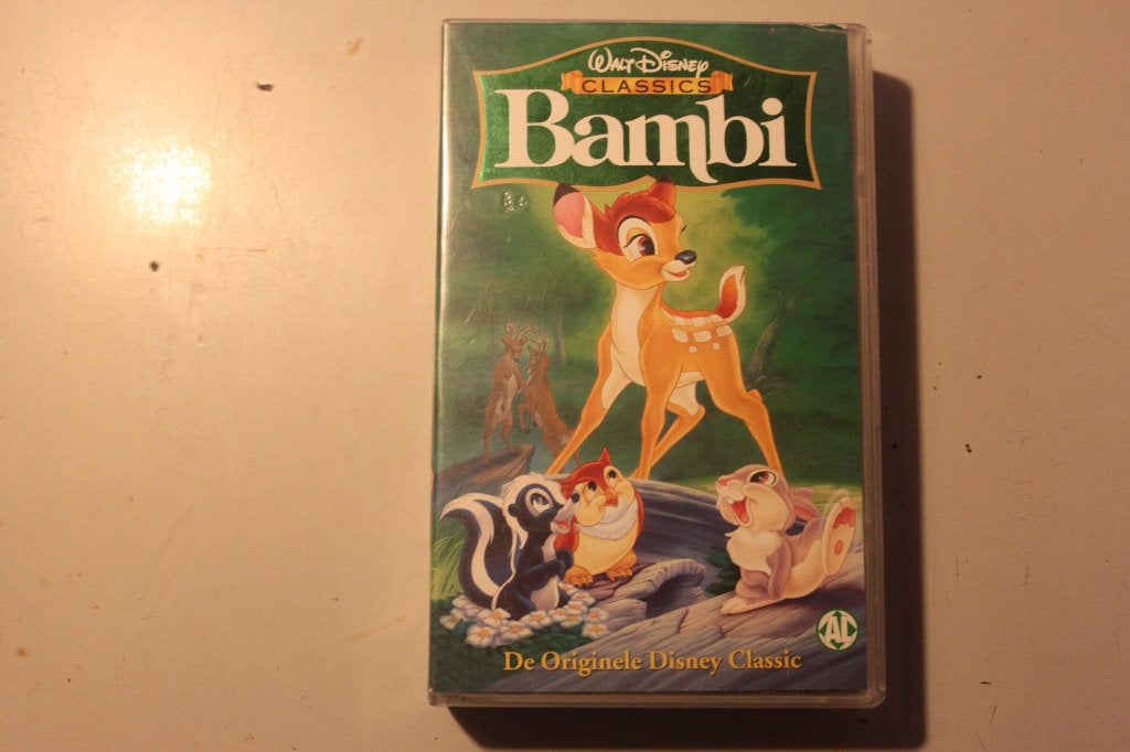 601g - vhs - walt disney - bambi, Cd's en Dvd's, VHS | Film, Alle leeftijden, Ophalen of Verzenden, Gebruikt, Komedie