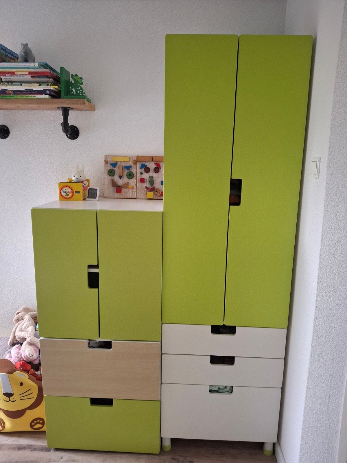 Twee kasten - Groen en Wit IKEA STUVA / SMÅSTAD serie, Ophalen, Zo goed als nieuw, Meerkleurig, IKEA