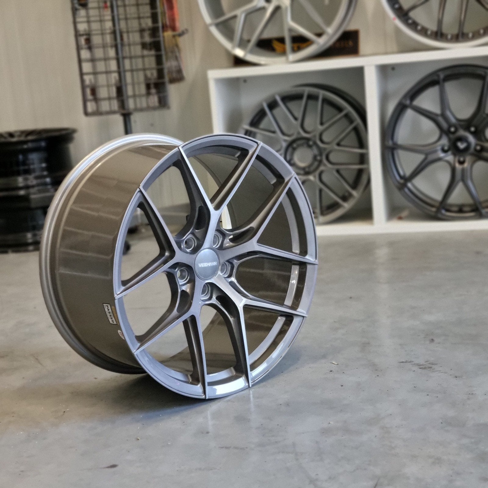 20 inch Veemann VC580R Graphite Smoke Machined Velgen, Auto-onderdelen, Velg(en), 275 mm, Nieuw, Ophalen of Verzenden