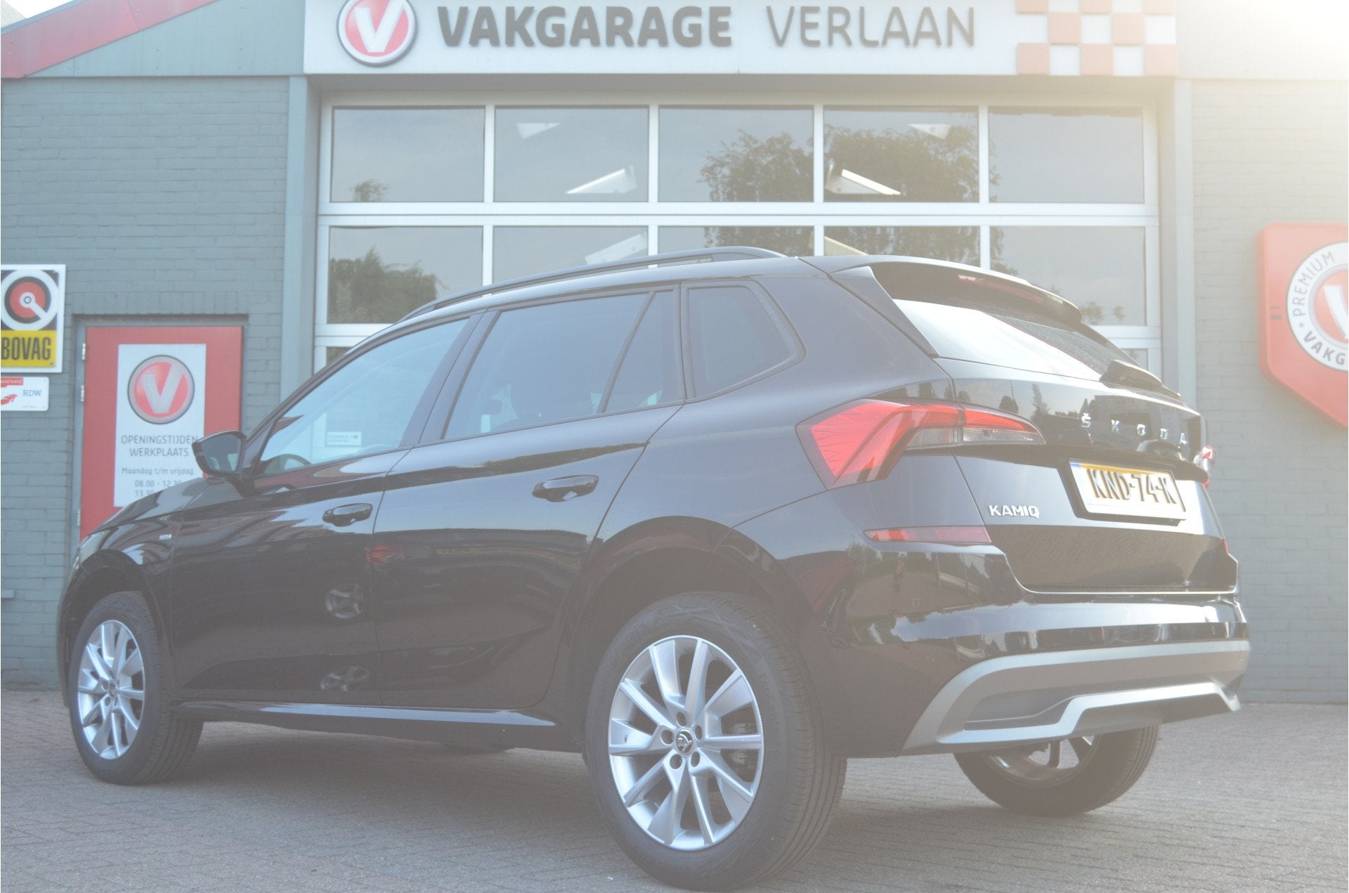 Skoda Kamiq 1.0 TSI AUTOMAAT Carplay, Stoelverw., 12 mnd gar, Auto's, Skoda, LED verlichting, Gebruikt, Euro 6, Zwart