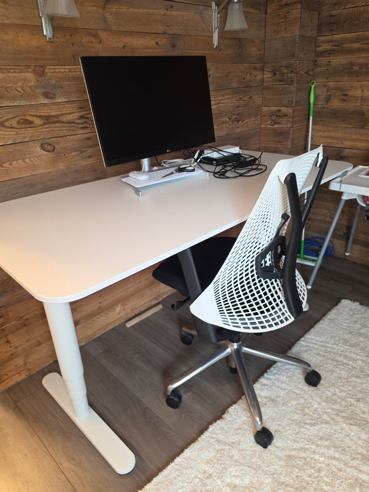 In hoogte verstelbaar bureau - Wit, elektrisch, Huis en Inrichting, Bureaus, Ophalen, 160 cm, Zo goed als nieuw, 80 cm