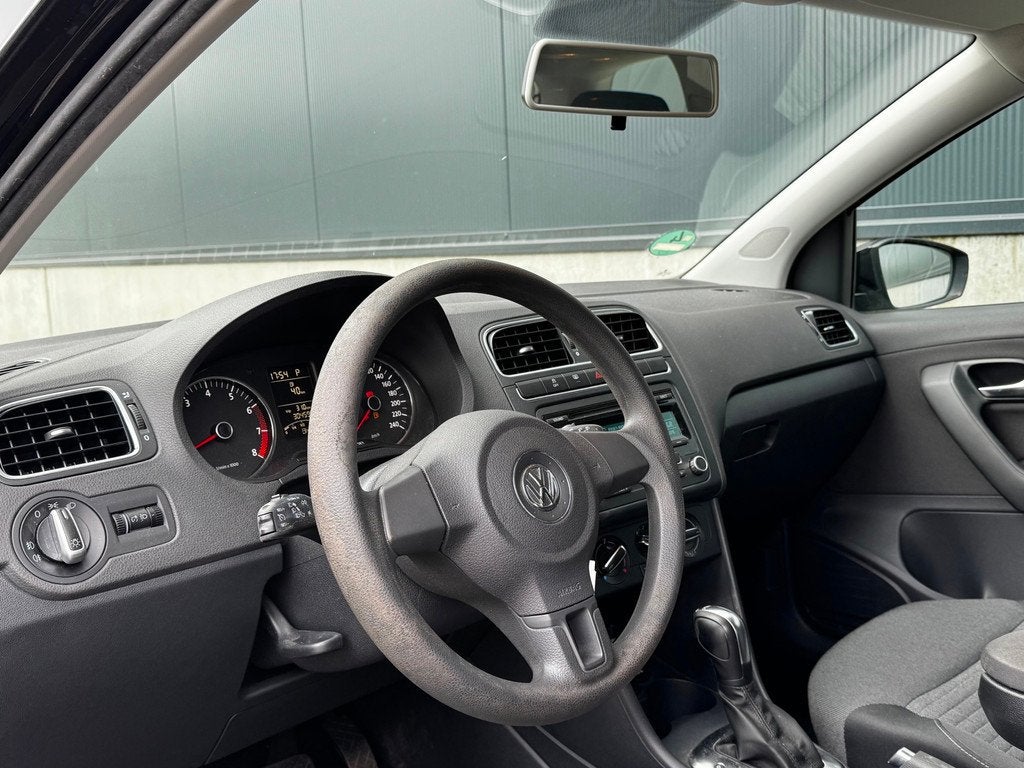 Volkswagen Polo 1.2 TSI |1STE EIG|AUT|AIRCO|CRUISE|2XSLEUTEL, Auto's, Volkswagen, Euro 5, 4 cilinders, Zwart, Origineel Nederlands