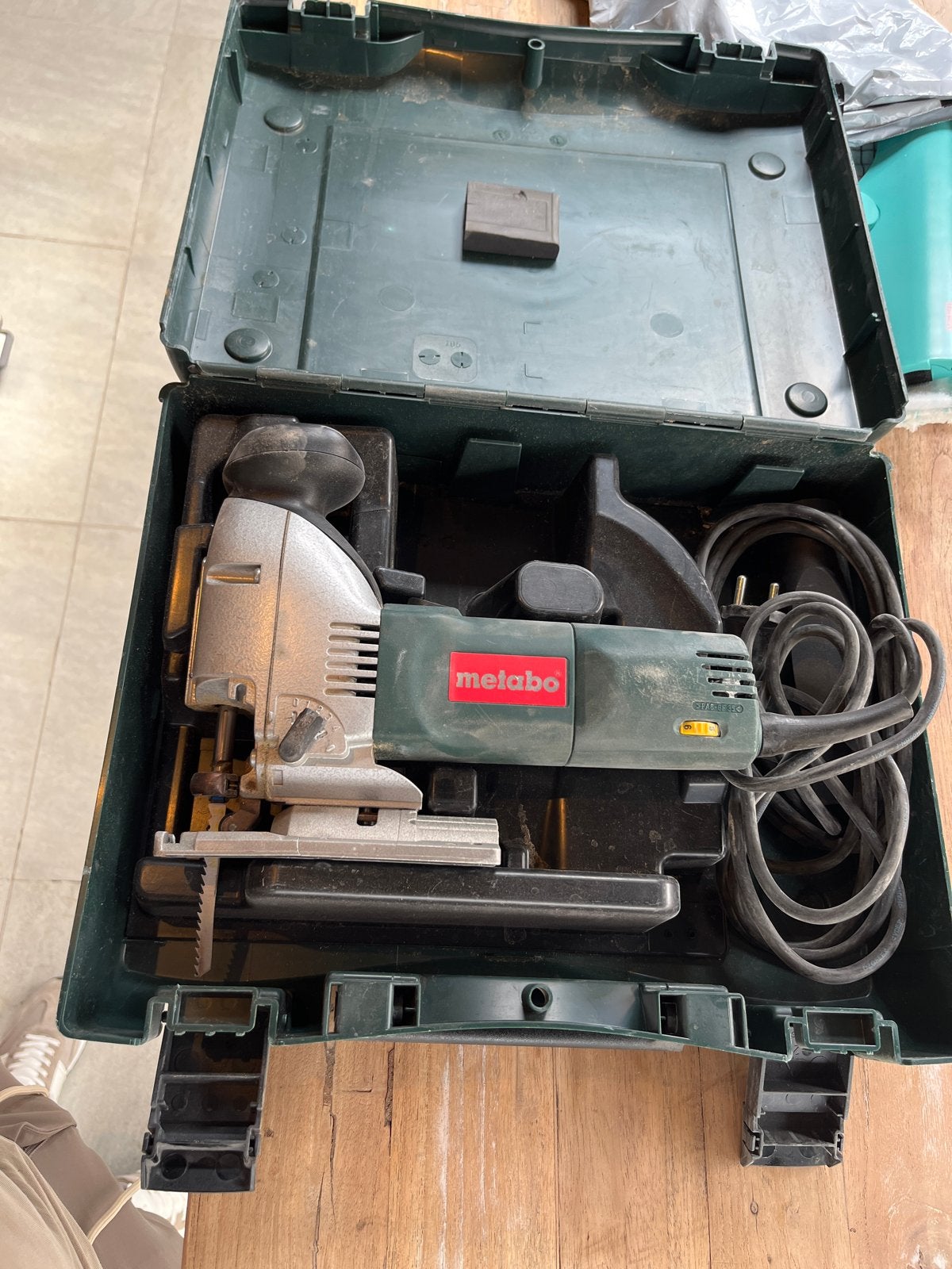 Metabo Decoupeerzaag - Krachtig en Betrouwbaar, Ophalen, Gebruikt, Decoupeerzaag, 600 tot 1200 watt