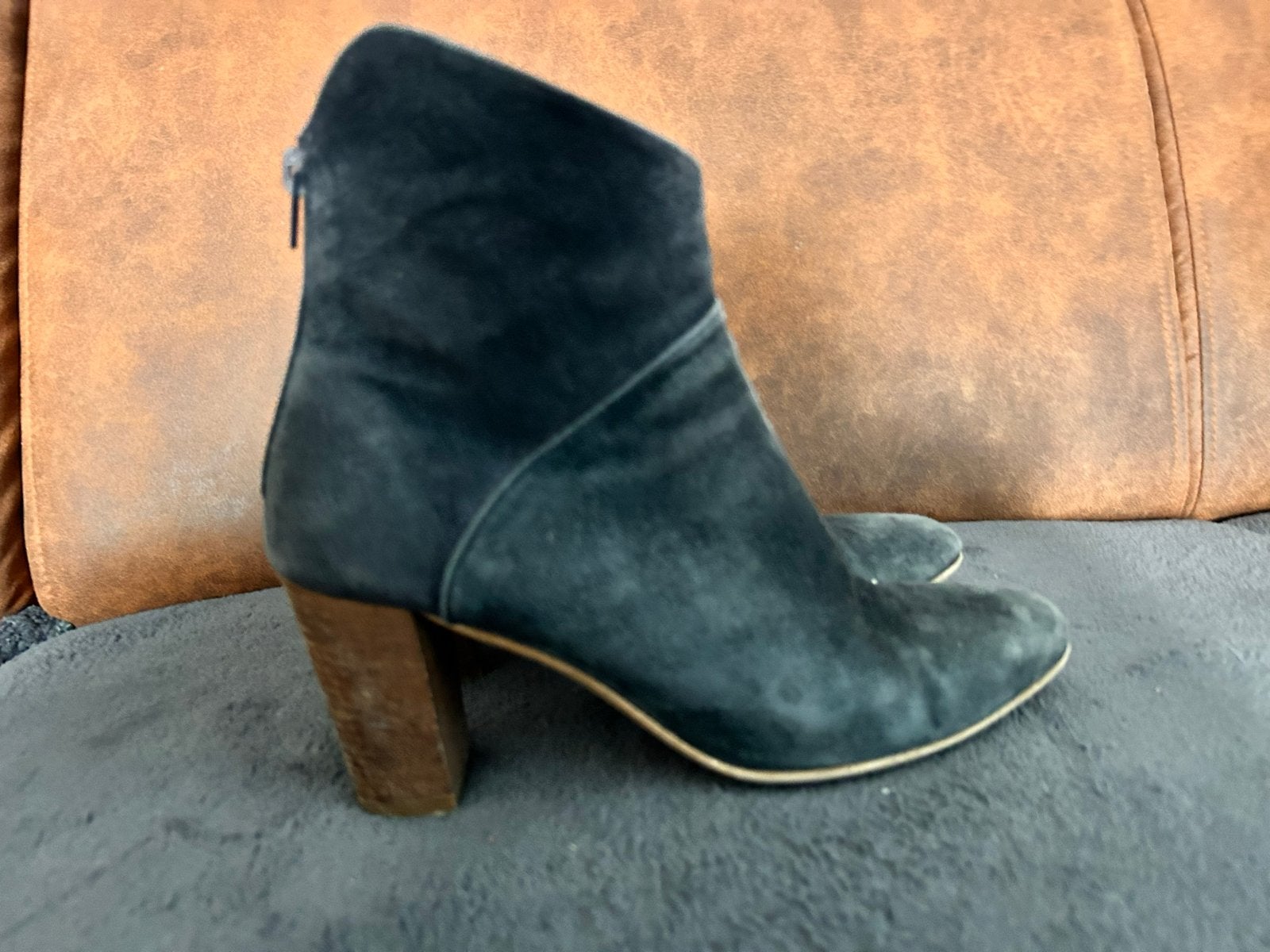 Lamica Suede Lage Laarsjes Maat 40 met Hak - Grijsblauw, Ophalen of Verzenden, Gedragen, Blauw, Lage of Enkellaarzen