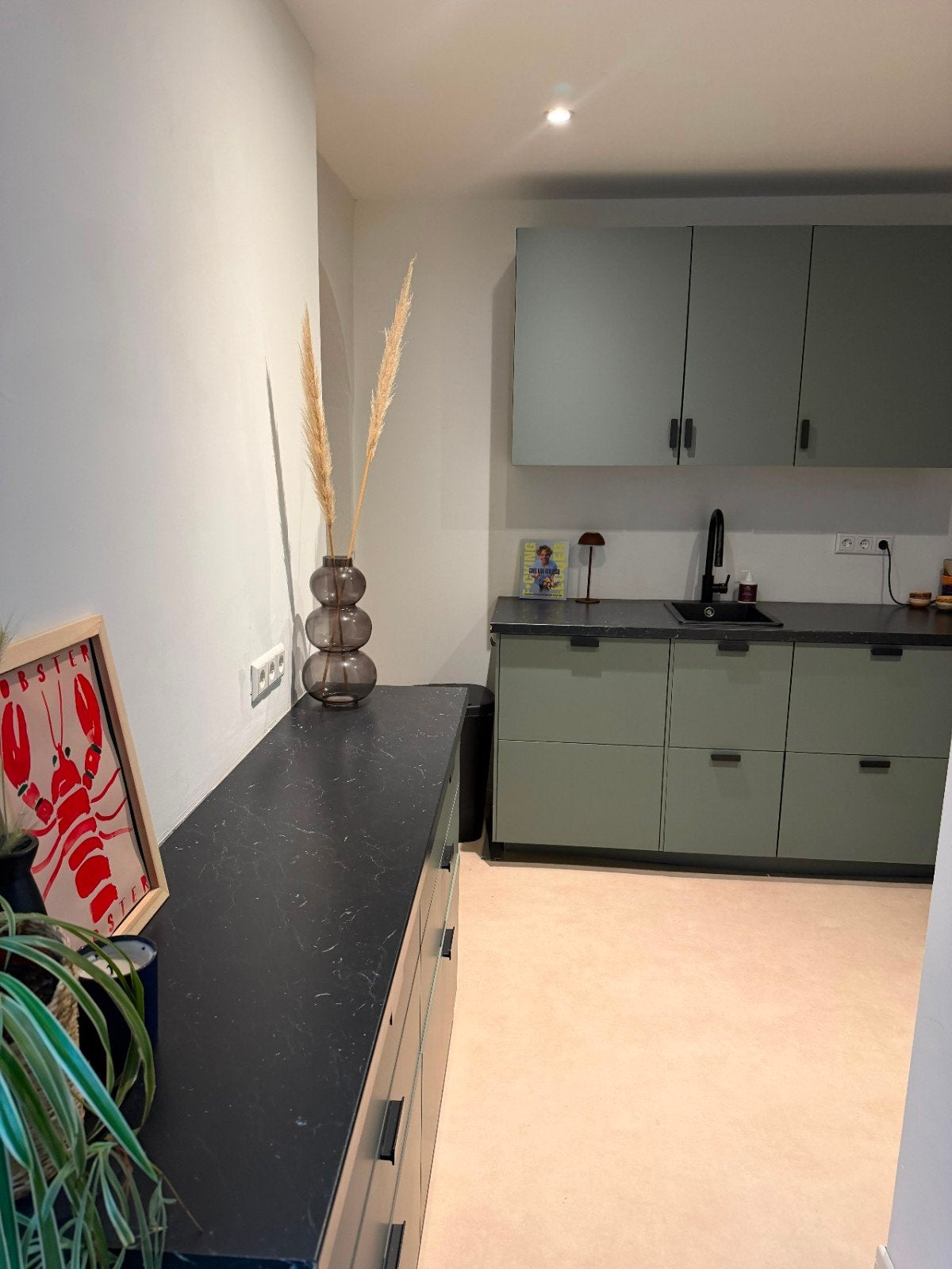 Ikea Keuken met apparatuur - 2,5 jaar oud, Huis en Inrichting, Ophalen, Hoekkeuken, Zo goed als nieuw, Kunststof