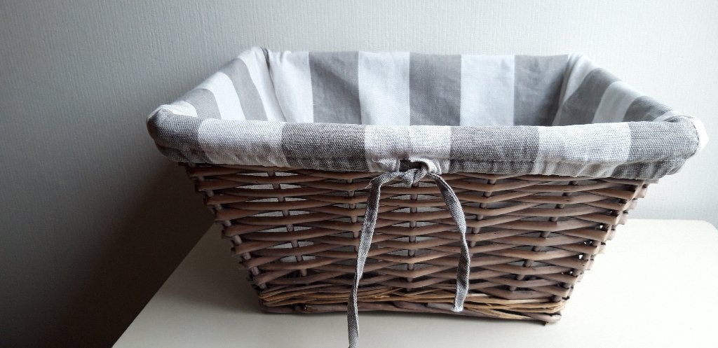 Rieten mand met voering, Huis en Inrichting, Ophalen of Verzenden, Rechthoekig, Riet