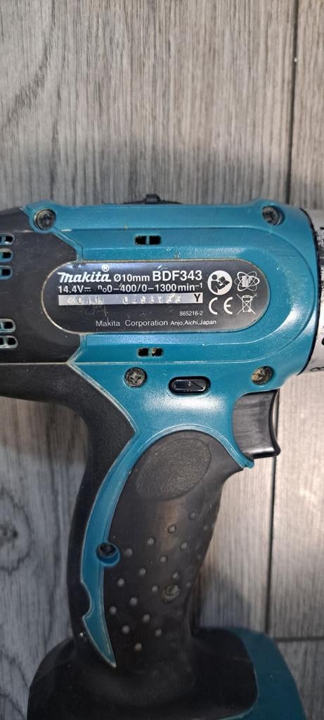 Makita BDF343 Boormachine met BML145 Lamp en 2 Accu's, Ophalen of Verzenden
