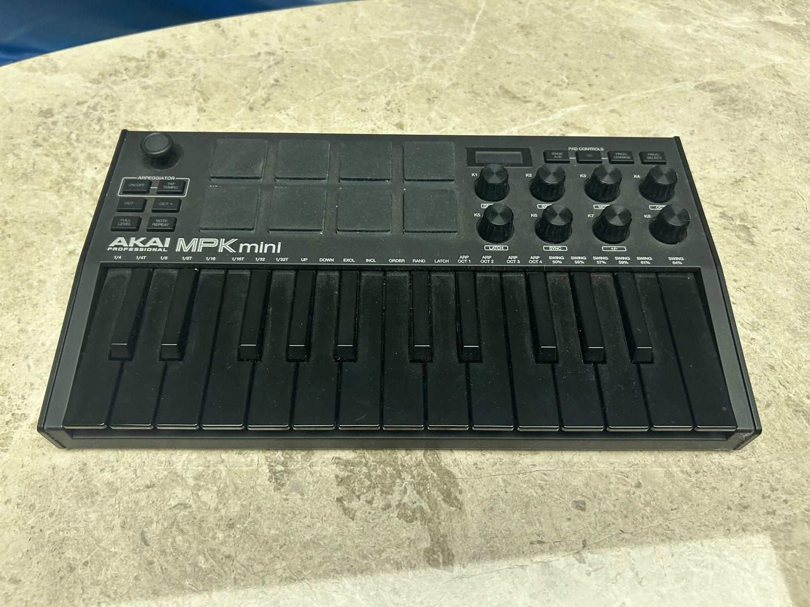 AKAI MPK Mini MIDI Keyboard Controller, Muziek en Instrumenten, Overige merken, Zo goed als nieuw, Met midi-aansluiting, Overige aantallen