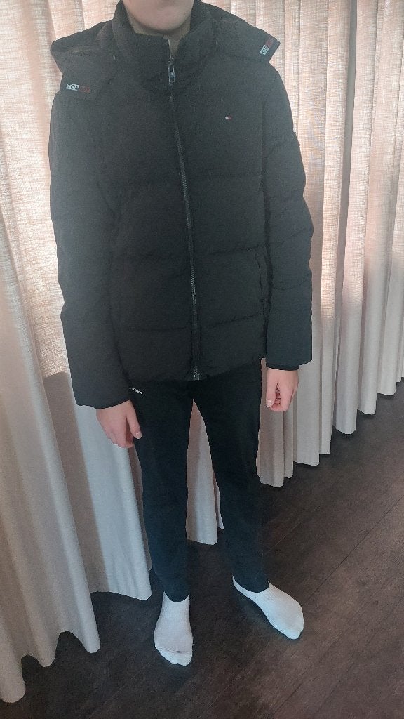 Tommy Hilfiger winterjas zwart maat 152, Jongen of Meisje, Ophalen of Verzenden, Jas, Tommy Hilfiger