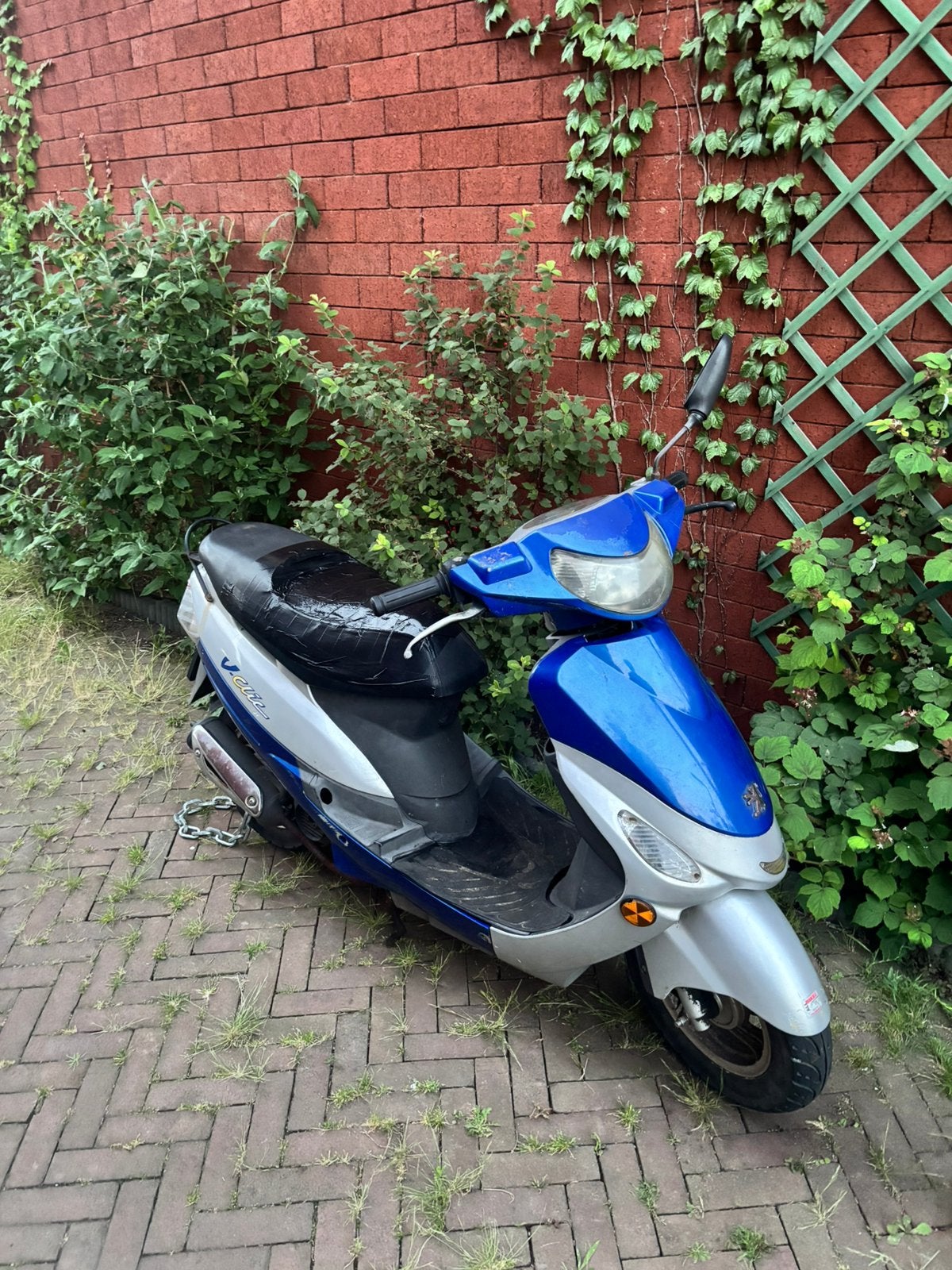 v-clic opknapper MOET WEG!, Fietsen en Brommers, Scooters | Peugeot, Ophalen, Gebruikt, Overige modellen, Maximaal 45 km/u