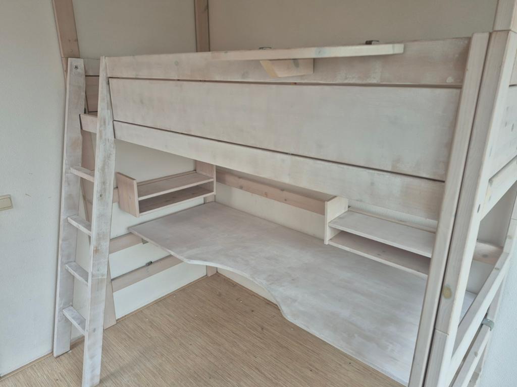 Hoogslaper met bureau eronder., Huis en Inrichting, Slaapkamer | Stapelbedden en Hoogslapers, Gebruikt, Eenpersoons, Ophalen of Verzenden