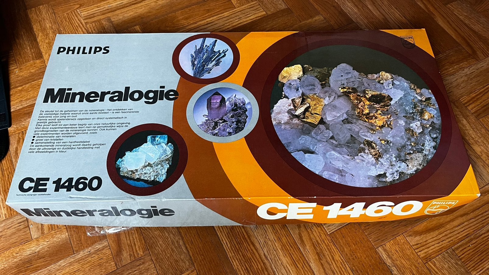 Philips Mineralogie CE 1460 Experimenteerdoos niet compleet, Verzamelen, Mineralen en Fossielen, Ophalen of Verzenden, Mineraal