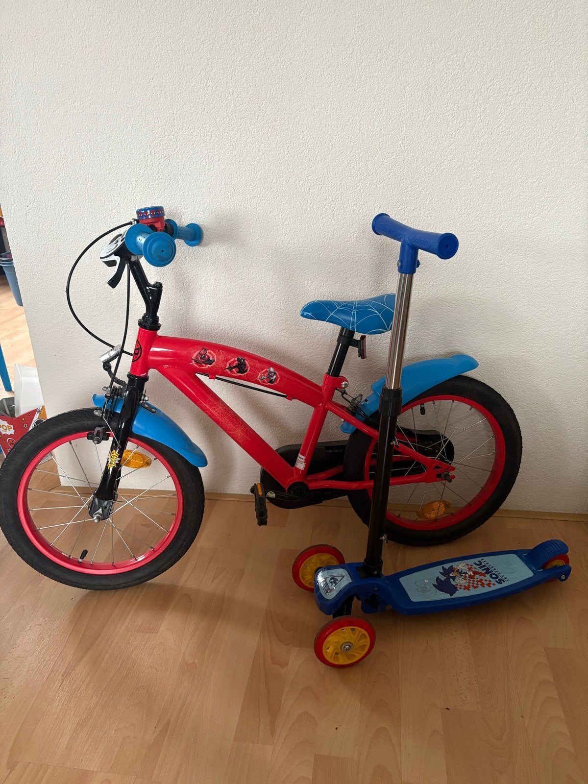 Spiderman kinderfiets en Sonic step, Ophalen, Gebruikt, 16 tot 20 inch