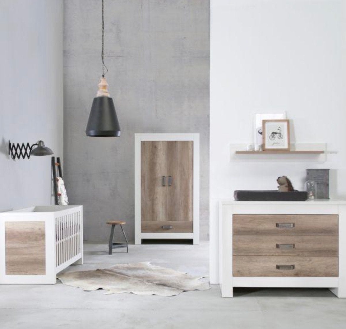 Complete babykamer set: ledikant, commode, kast, Ophalen, Gebruikt, Jongetje of Meisje