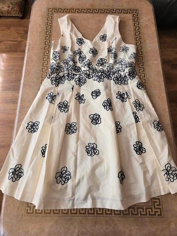 Jurk maat 46, Kleding | Dames, Gelegenheidskleding, Ophalen of Verzenden, Nieuw, Maat 42/44 (L)