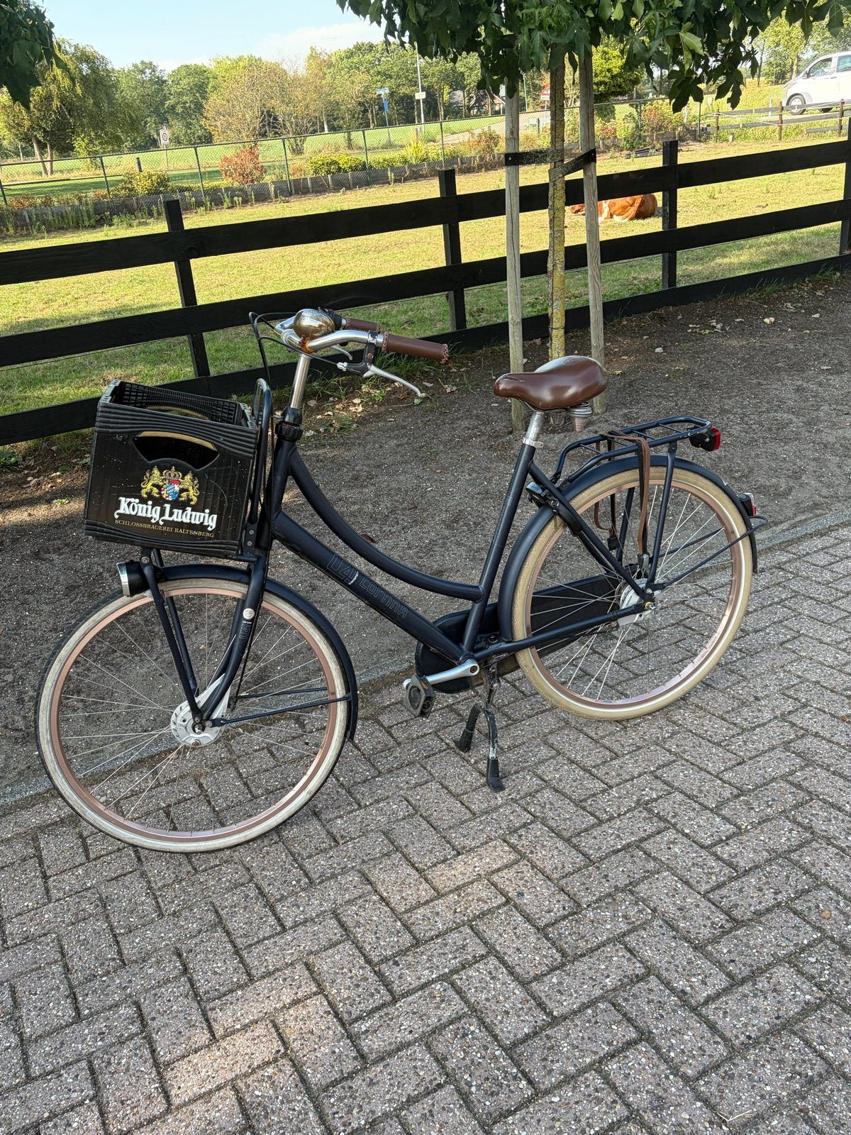 Cortina Transport U4 Damesfiets - donkerblauw met krat, Fietsen en Brommers, Overige merken, Ophalen of Verzenden, Trommelrem